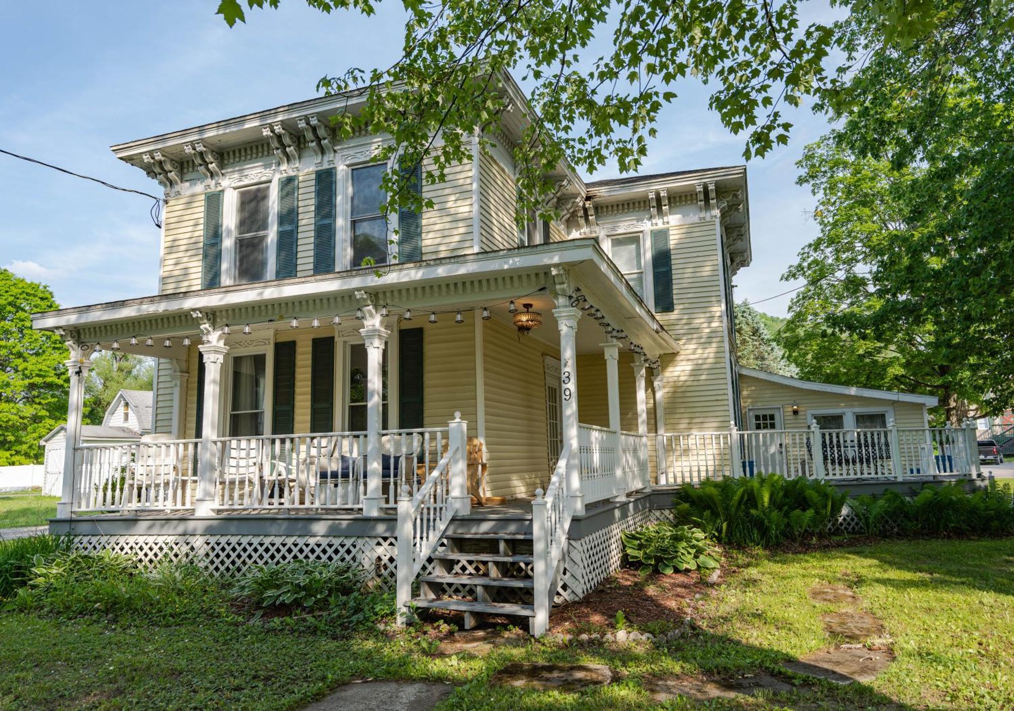 The Kelly House - 4 Bedroom Historic Lodge - Downtown Ellicottville Luaran gambar